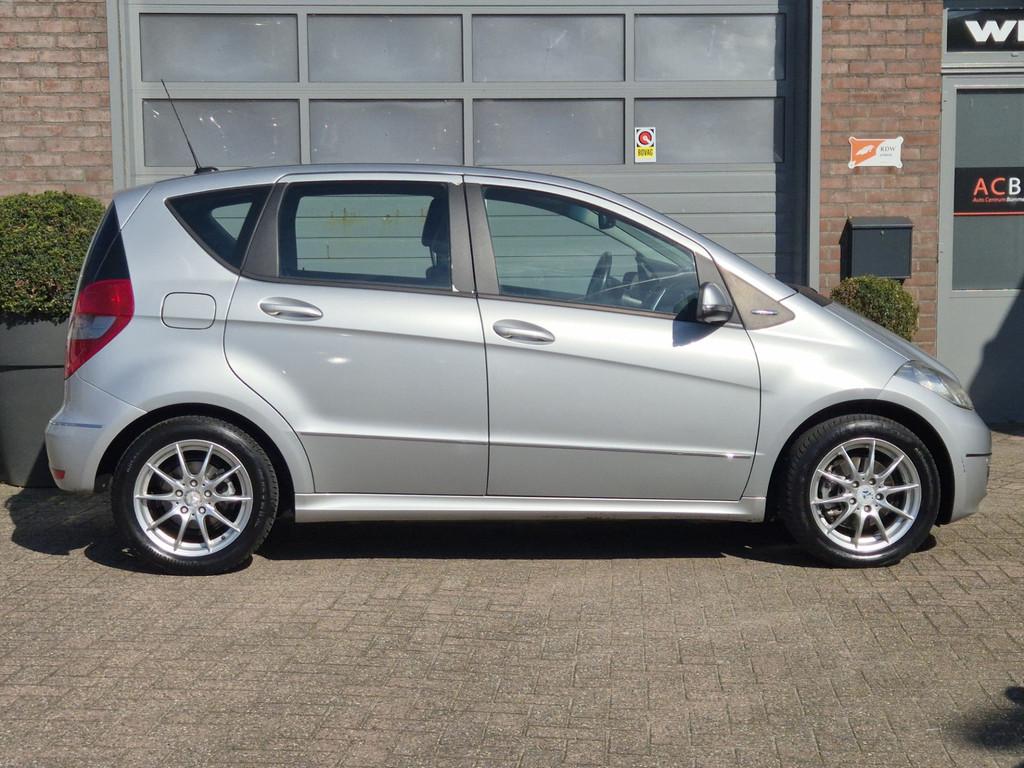 Mercedes-Benz A-Klasse 170 Avantgarde Airco. (bj 2009), Auto's, Gebruikt, Zwart, 4 cilinders, 116 pk