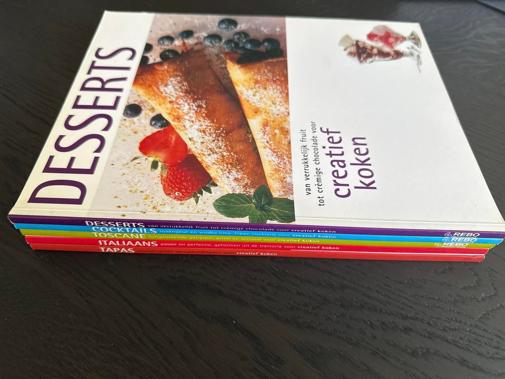 Gratis: kookboeken: Cocktails, Desserts, Italiaans, Tos, Ophalen, Zo goed als nieuw, Europa, Tapas, Hapjes en Dim Sum