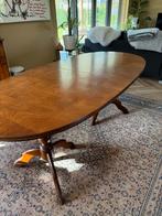 Ovale houten eettafel met twee kolommen, Gebruikt, Klassiek, 150 tot 200 cm, Vier personen