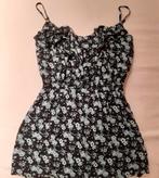 Tally Weijl bloemen top, maat M, Kleding | Dames, Tops, Ophalen of Verzenden, Nieuw, Zonder mouw