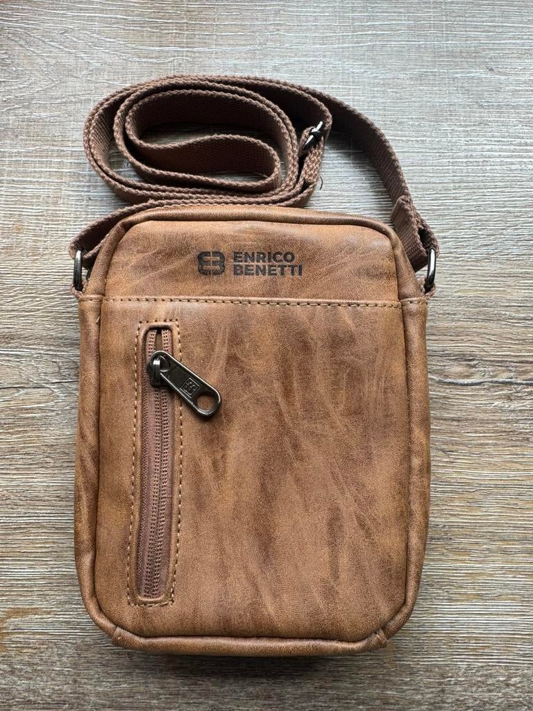 Bruin lederen herentasje, Overige merken, Bruin, Ophalen of Verzenden, Zo goed als nieuw