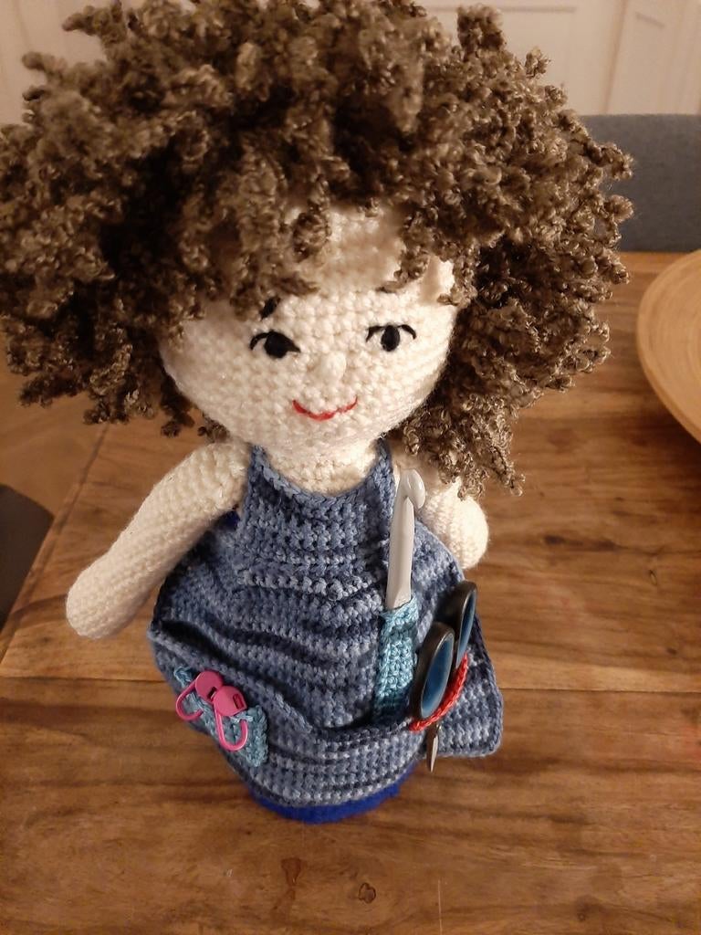 Haakgranny met schaartje etc, Ophalen of Verzenden, Haken, Patroon of Boek