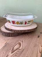 JAJ,Vintage Pyrex Ovenschaal met glazen deksel., Huis en Inrichting, Keuken | Servies, Gebruikt, Ophalen of Verzenden, Overige stijlen