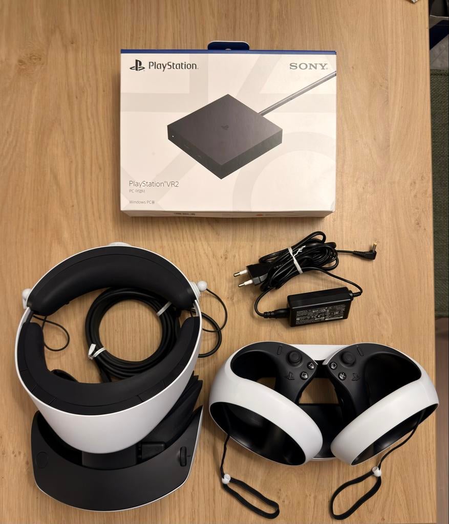 PlayStation VR2 headset + Laadstation + PC adapter, Ophalen of Verzenden, Zo goed als nieuw, VR-bril, Sony PlayStation