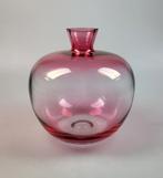 Roze glazen vaas, Krosno glas, Antiek en Kunst, Ophalen of Verzenden
