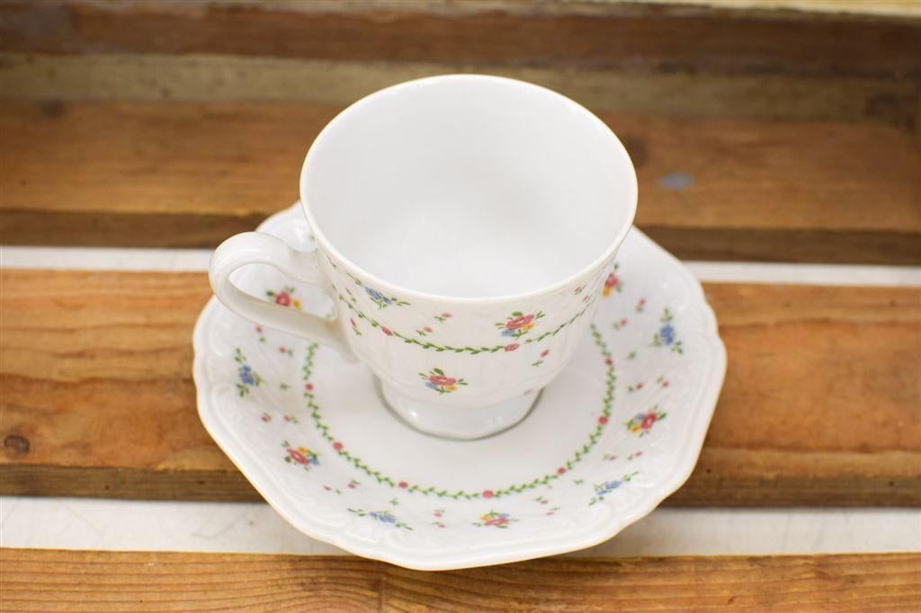 Eschenbach bavaria porseleinen kop en schotel 49060, Gebruikt, Ophalen of Verzenden, Bord(en), Wedgwood