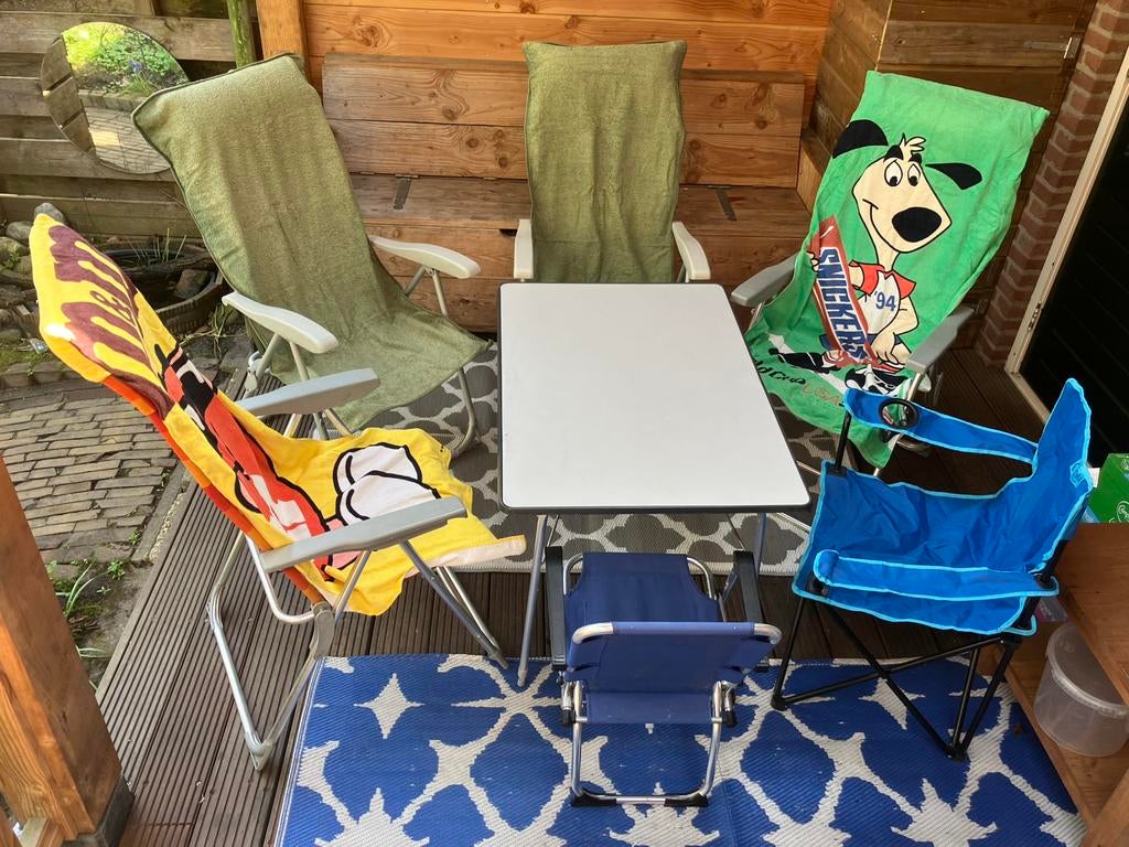 Kampeermeubels/ campingmeubels/ tuinmeubels/ tuintapijt, Caravans en Kamperen, Kampeeraccessoires, Ophalen, Zo goed als nieuw