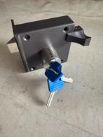 Nieuw Lips 1753 oplegslot, Ophalen of Verzenden, Nieuw, IJzer, Slot