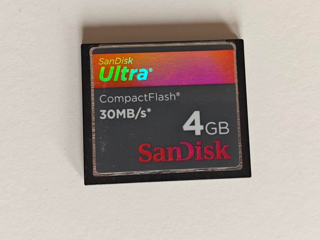 CF Kaart Sandisk 4GB Ultra 30MB/s, Audio, Tv en Foto, Fotografie | Geheugenkaarten, Zo goed als nieuw, 4 GB, SanDisk, Ophalen of Verzenden