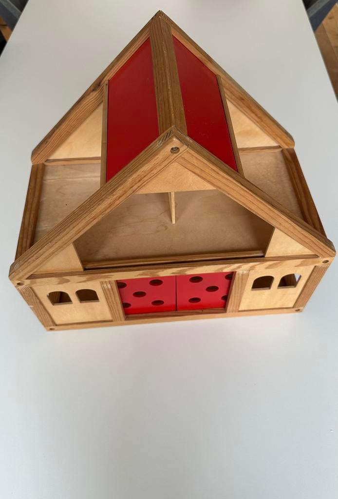 Vintage houten poppenhuis, Kinderen en Baby's, Speelgoed | Poppenhuizen, Ophalen of Verzenden, Zo goed als nieuw, Poppenhuis