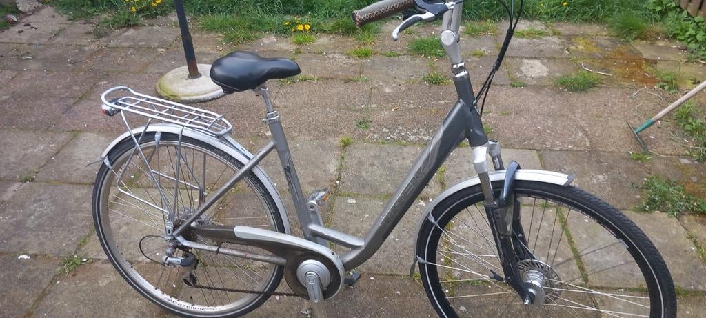 Gazelle fiets met versnellingen en lage instap, Fietsen en Brommers, Fietsen | Dames | Damesfietsen, Gebruikt, Velgrem, Versnellingen