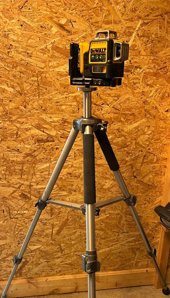 Laser De Walt met statief, Doe-het-zelf en Verbouw, Meetapparatuur, Ophalen, Zo goed als nieuw