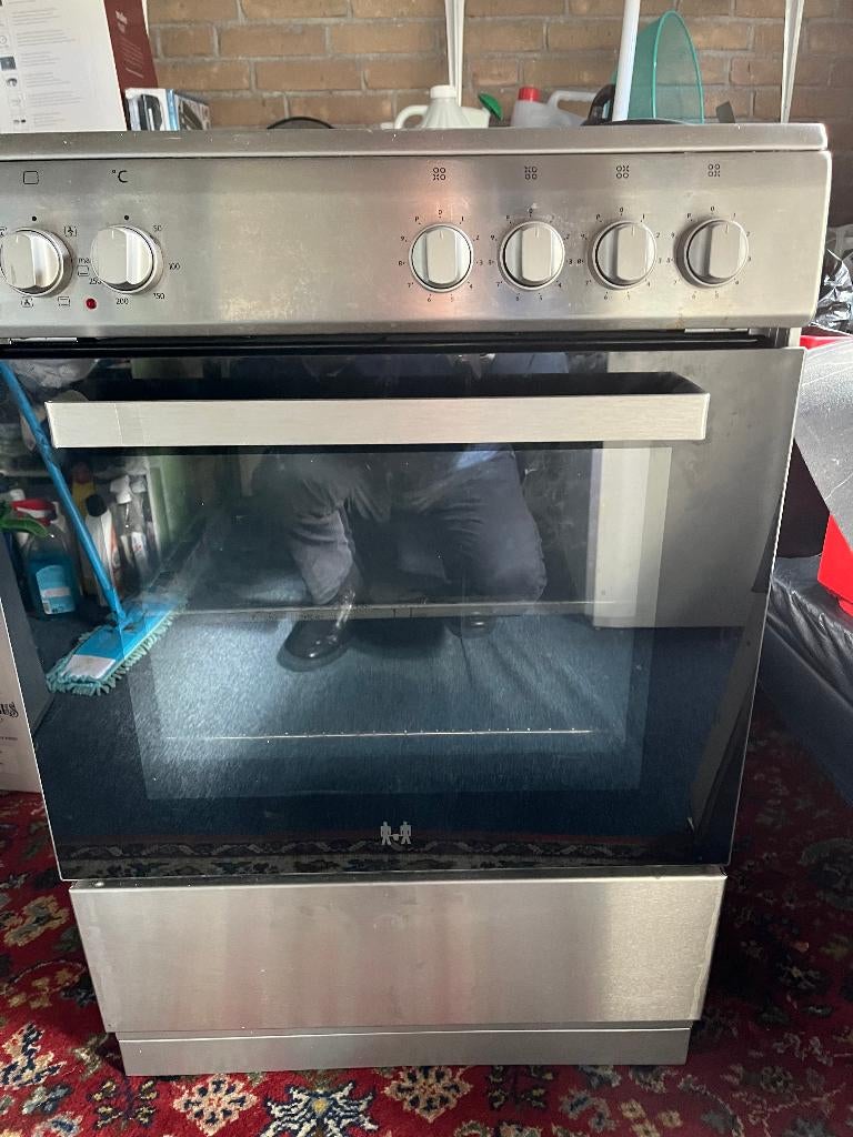 ETNA  Fornuis, Witgoed en Apparatuur, Fornuizen, Ophalen, Gebruikt, 4 kookzones, Inductie