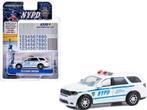 2019 Dodge Durango van Greenlight 1/64 police NYPD stickers, Hobby en Vrije tijd, Modelauto's | Overige schalen, Ophalen of Verzenden