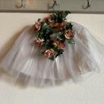 Grijze tutu en bloemenkrans *tres jolie Duiven*, Verzenden