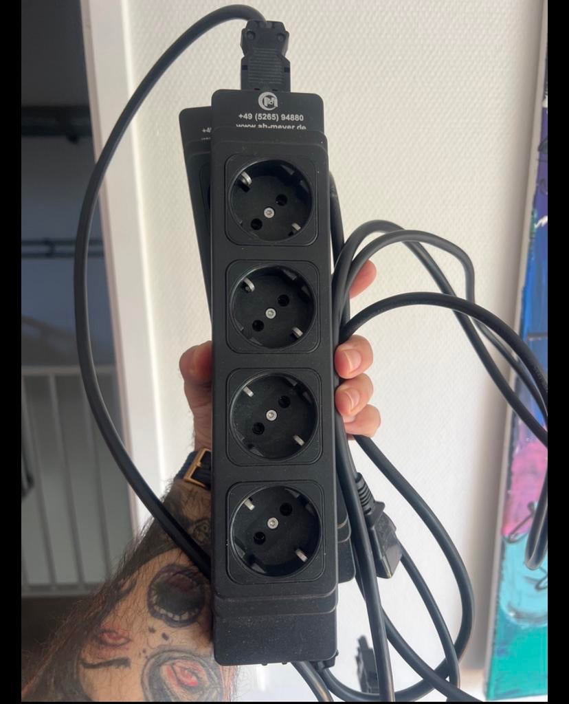 A. & H. Meyer NETBOX 2x Stekkerdoos met 4 stopcontacten, Ophalen of Verzenden, Zo goed als nieuw, Stopcontact