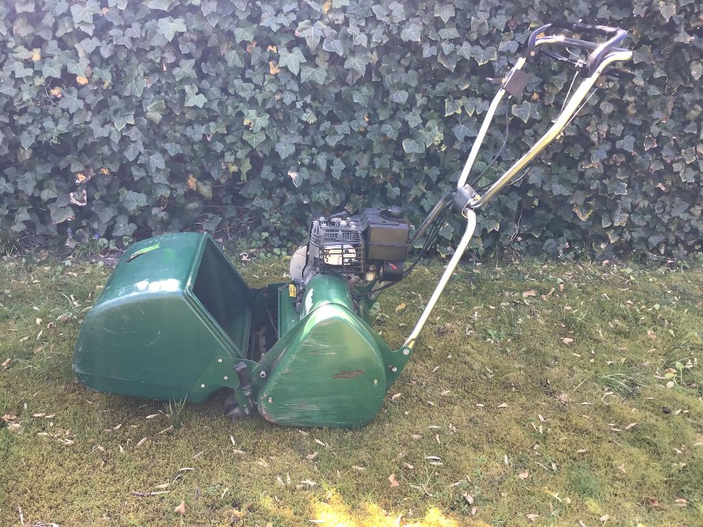 Grasmaaier benzine, Tuin en Terras, Grasmaaiers, Gebruikt, Benzine-grasmaaier, 30 t/m 39 cm, Kooimesmaaier, Opvangbak, Ophalen