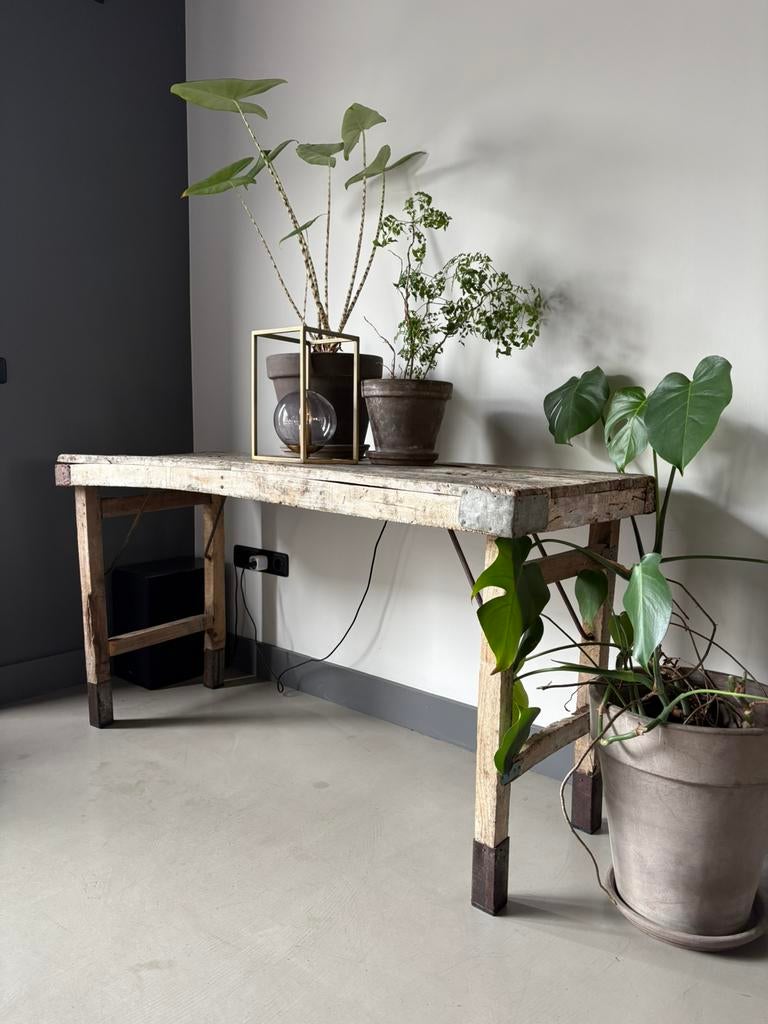 Vintage markttafel / sidetable landelijk industrieel, Huis en Inrichting, Tafels | Sidetables, Ophalen, 100 tot 150 cm, Zo goed als nieuw
