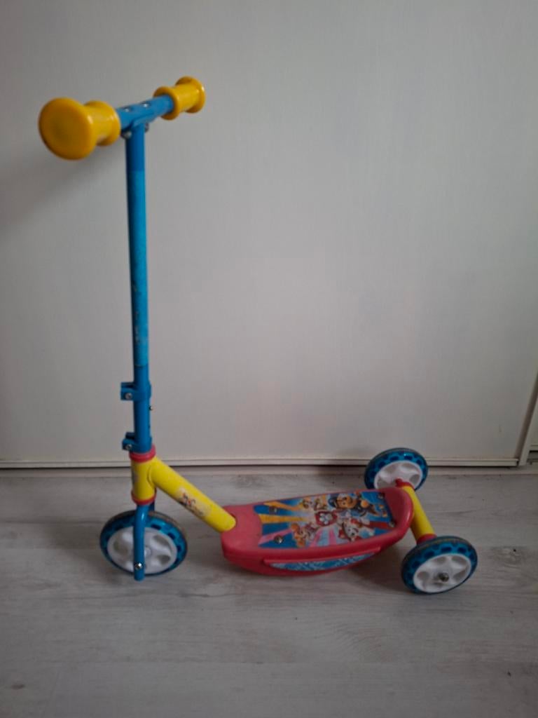 Paw patrol stepje/snoby, Fietsen en Brommers, Steps, Ophalen of Verzenden, Gebruikt, Gewone step