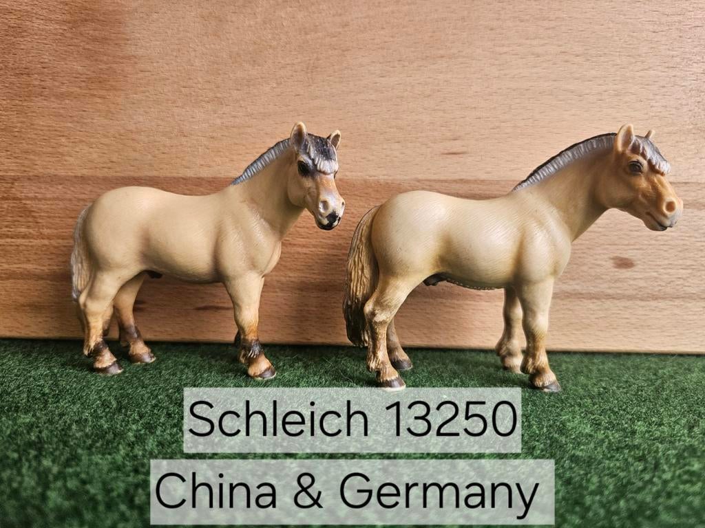 Schleich 13250 Fjord ruin uit 2001, Verzamelen, Dierenverzamelingen, Ophalen of Verzenden, Zo goed als nieuw, Paard, Beeldje of Figuurtje