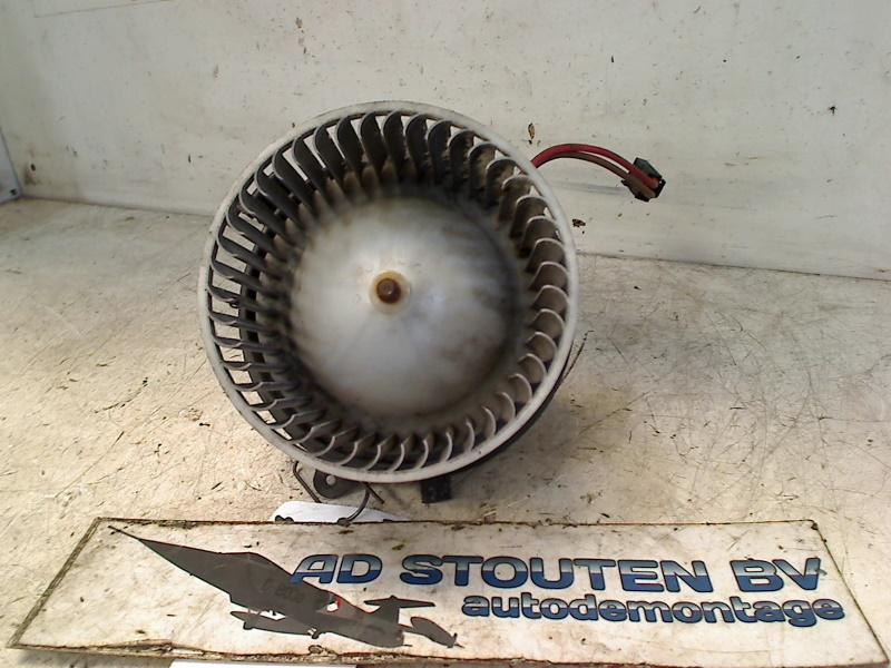 Kachel Ventilatormotor Mercedes-Benz C Estate (S204) 9409653, Gebruikt, Mercedes-Benz AG, Mercedes-Benz, Mercedesstraße 120, Stuttgart 70372, , Duitsland