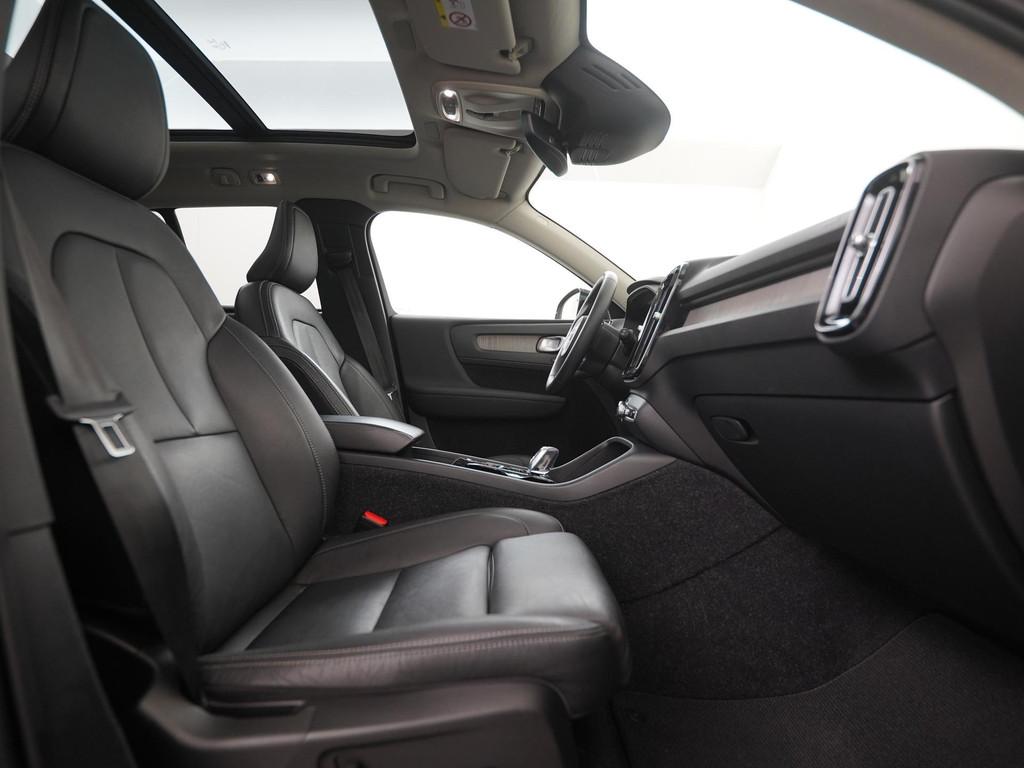 Volvo XC40 1.5 T5 Recharge Inscription | Panoramadak | Stuur, 12 maanden, Euro 6, Zwart, Hybride Elektrisch/Benzine