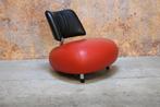 IZG staat rood/zwarte leren Leolux Pallone design fauteuil, Huis en Inrichting, Fauteuils, Leolux, 75 tot 100 cm, Ophalen of Verzenden