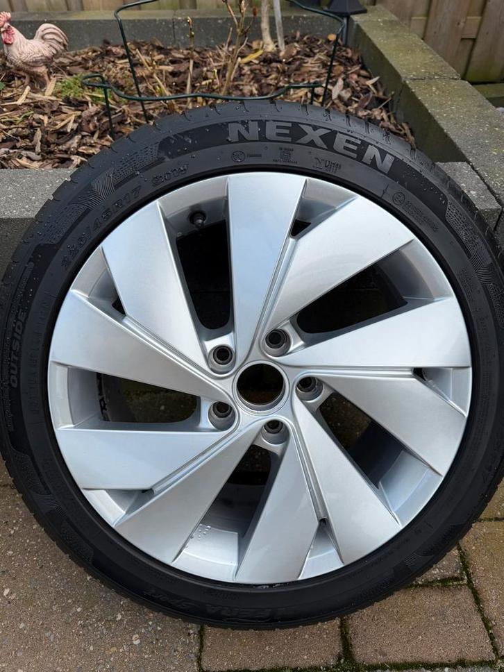 VW Golf 8 17 inch velgen met Nexen zomerbanden, Auto-onderdelen, Banden en Velgen, Banden en Velgen, Zomerbanden, 17 inch, 225 mm