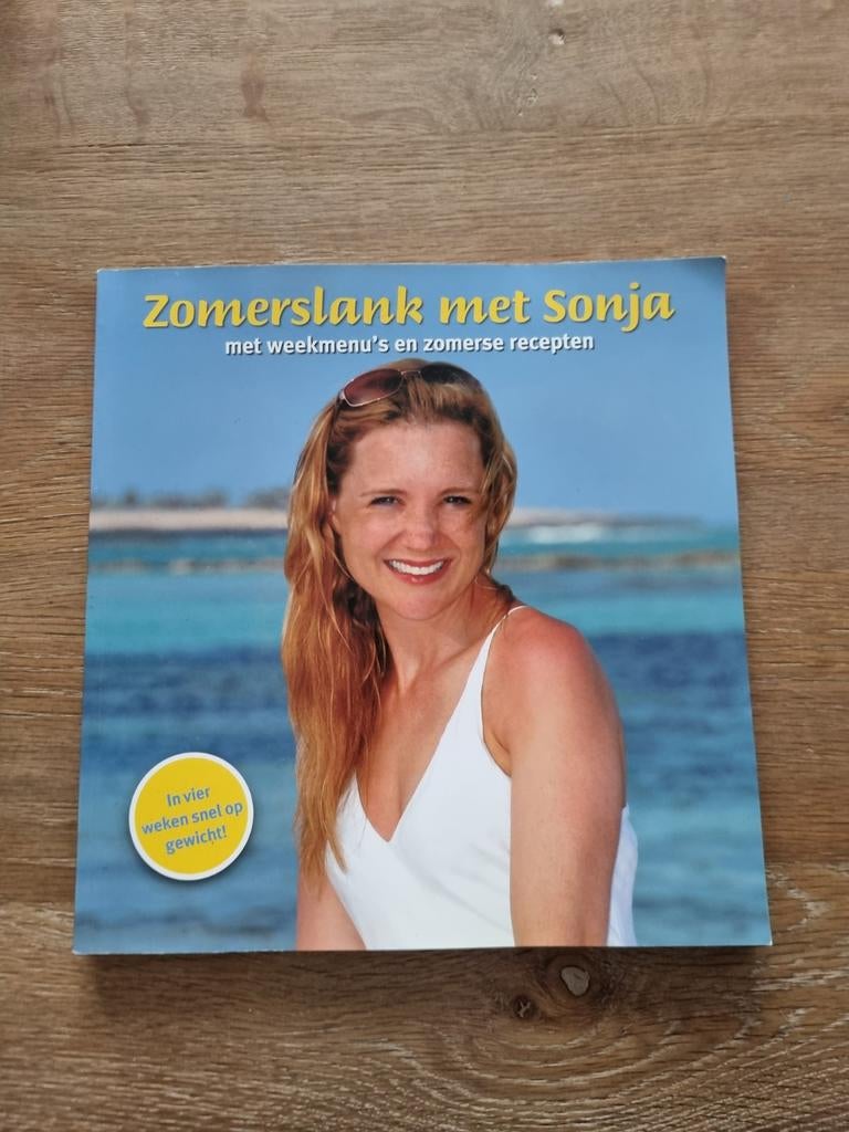 Zomerslank met Sonja Bakker - Dieetboek kookboek, Ophalen of Verzenden, Zo goed als nieuw, Dieet en Voeding, Sonja Bakker