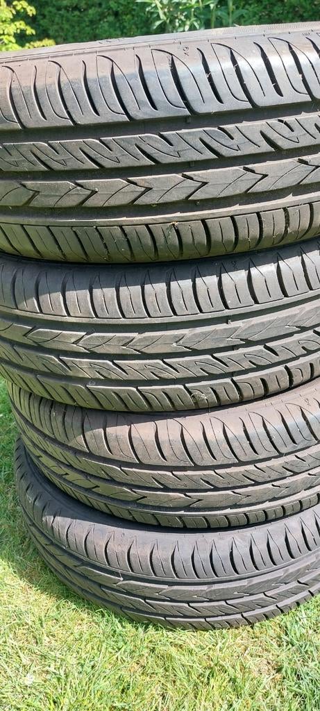 Gebruikte zomerbanden Viking protech newgen 185/65 r15 h, Auto-onderdelen, Banden en Velgen, Ophalen, Gebruikt, 15 inch, Band(en)