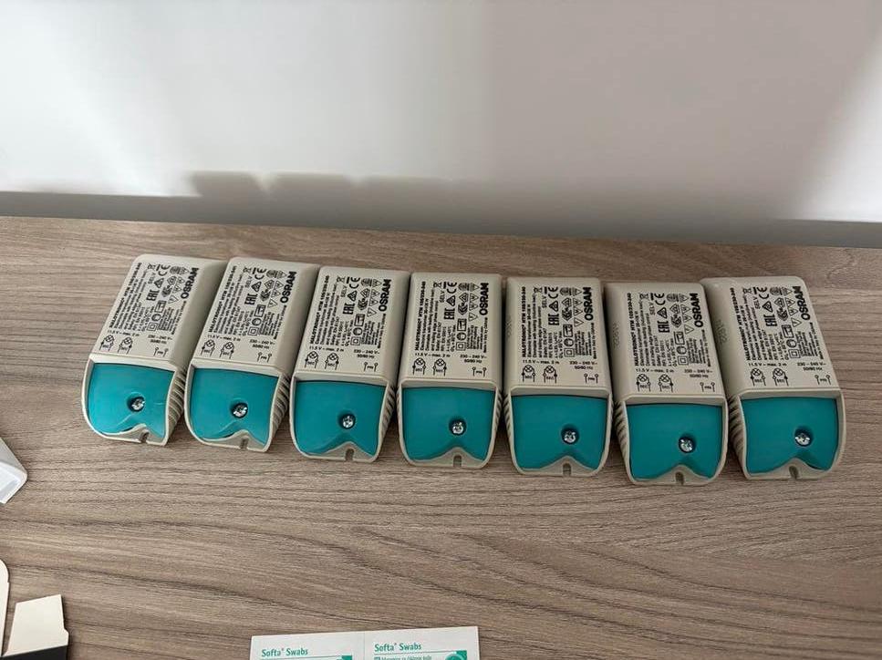 8 x Osram Halotronic HTM 105/230-240 Elektronische Trafo, Ophalen of Verzenden, Gebruikt