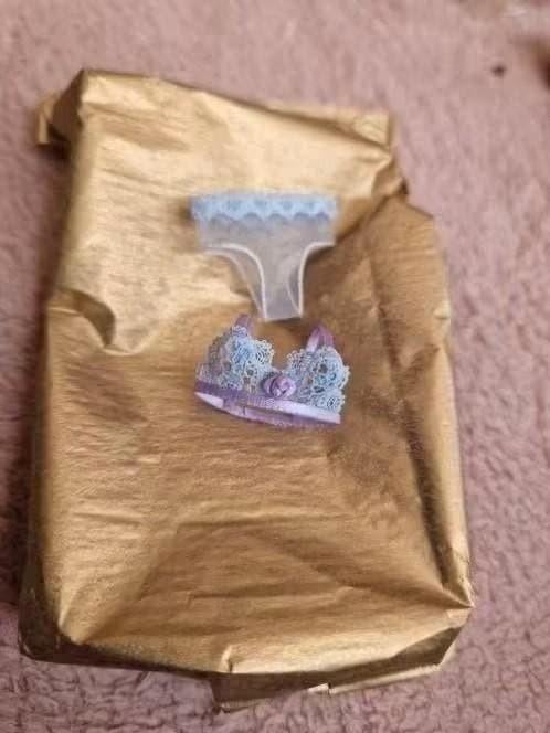 poppenhuis miniaturen falcon lingerie setje, Ophalen of Verzenden, Nieuw, Poppenhuis