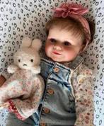 Vrolijk Reborn meisje, Verzenden, Zo goed als nieuw, Pop, Levensecht of Reborn