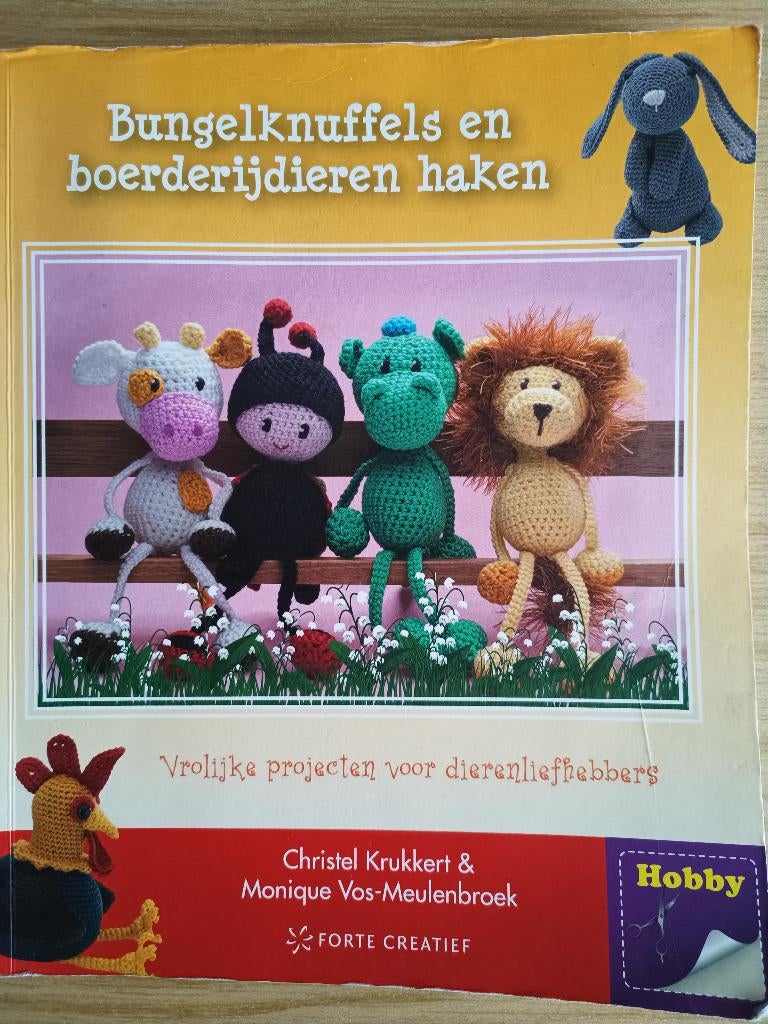 Bungelknuffels en boerderijdieren haken Christel Krukkert, Ophalen of Verzenden, Zo goed als nieuw, Breien en Haken, Christel Krukkert