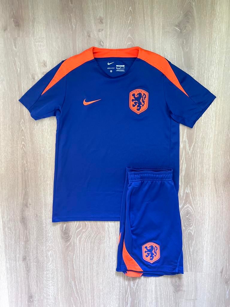 Nederlands elftal Nike trainingsset 24/26 maat 158, Gebruikt, Jongen of Meisje, Sport- of Zwemkleding, Ophalen of Verzenden