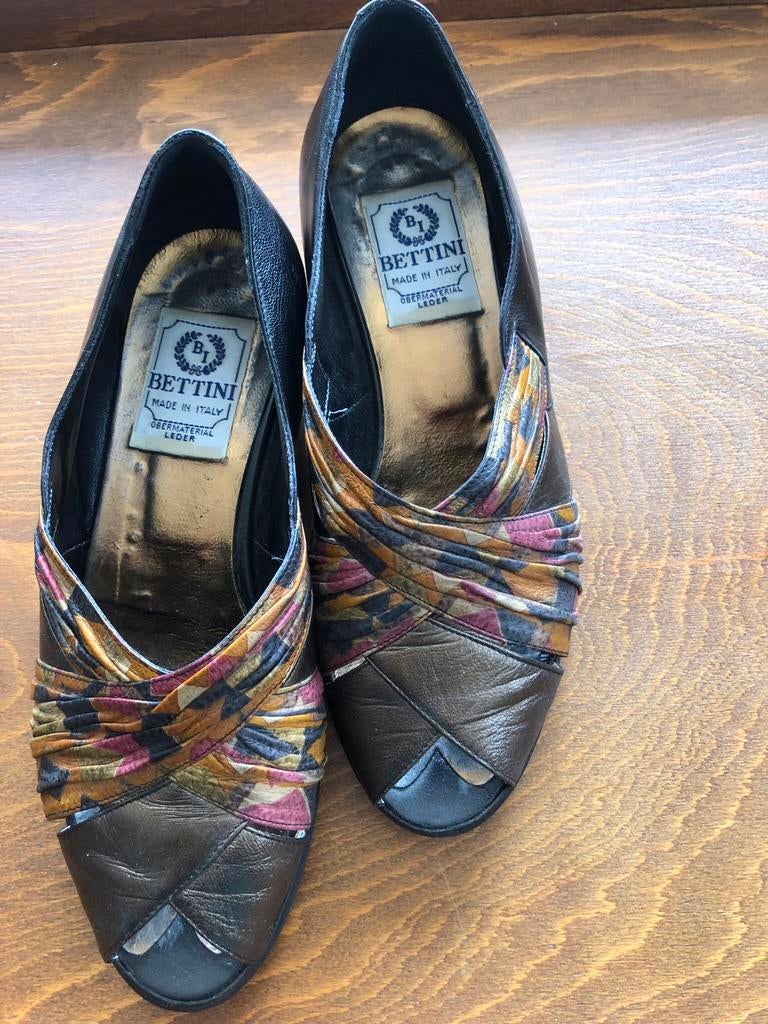 Mooie kleurige Italiaanse Bettini schoen/ maat 36  1/2, Ophalen, Zo goed als nieuw