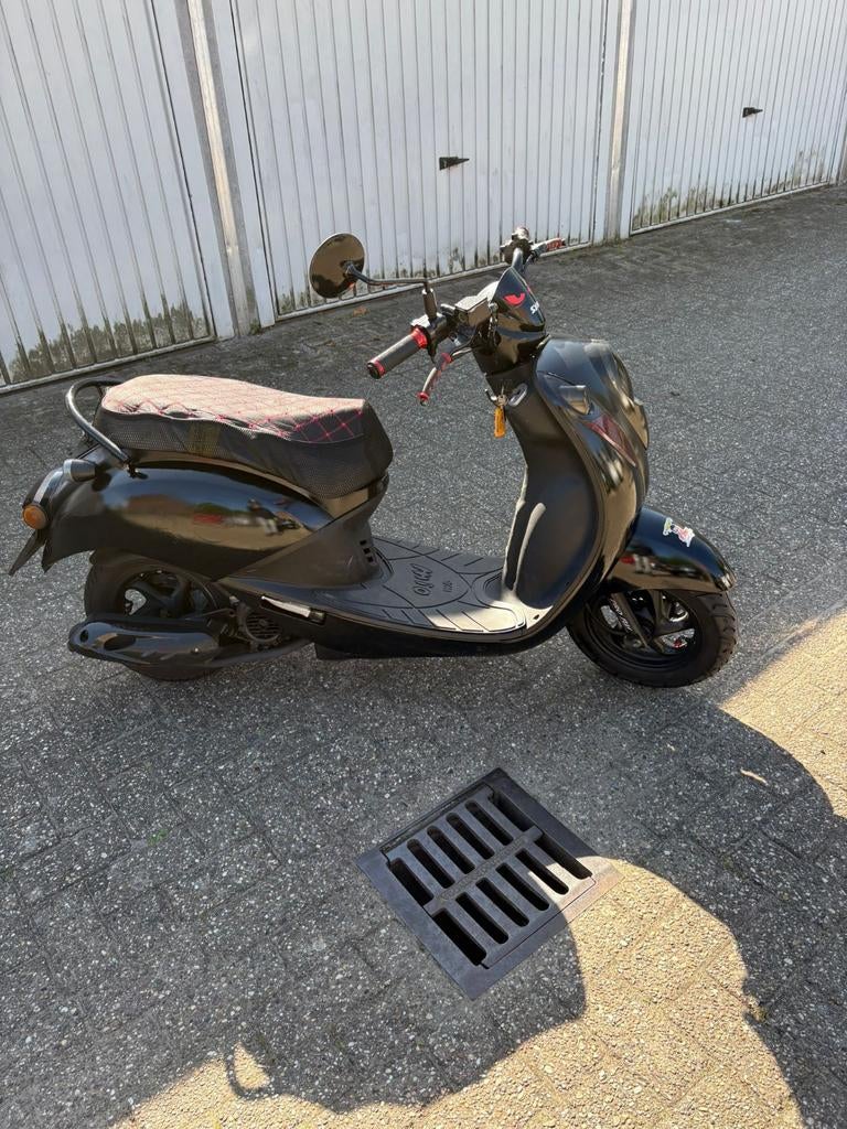 Sym Mio Scooter - Zwart, Fietsen en Brommers, Scooters | SYM, Ophalen of Verzenden, Gebruikt, Benzine, Mio