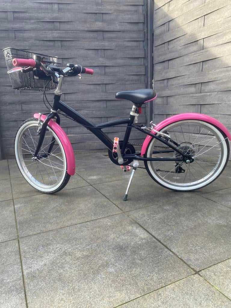 B-Twin 20 inch meisjesfiets, Fietsen en Brommers, Fietsen | Kinderfietsjes, Ophalen, Zo goed als nieuw, 20 inch of meer