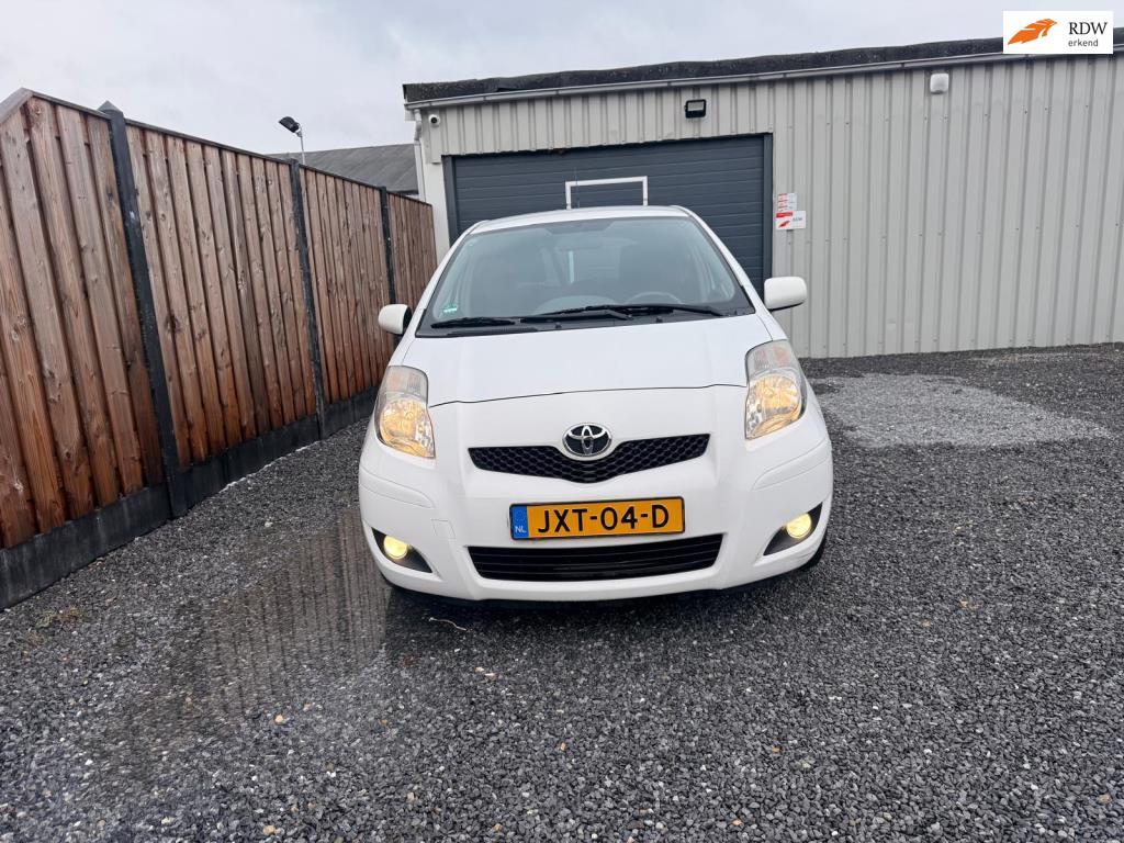 Toyota Yaris 1.3 VVTi Comfort, Voorwielaandrijving, 1025 kg, Gebruikt, 4 cilinders