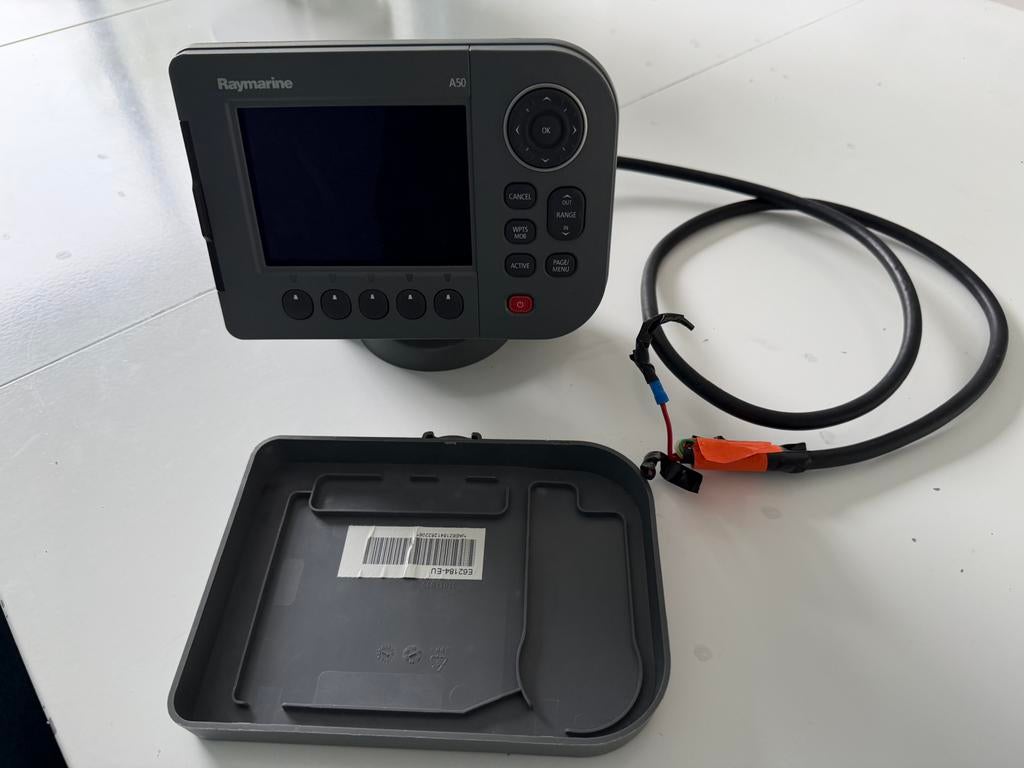 Raymarine A50 kaartplotter incl kaart op CF, Ophalen of Verzenden, Gebruikt, Kaartplotter of Fish Finder