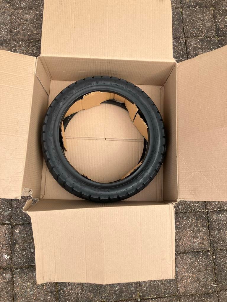 Nieuwe Vee Rubber Scooterband 120/70-12 V134 Tubeless, Fietsen en Brommers, Ophalen of Verzenden, Nieuw
