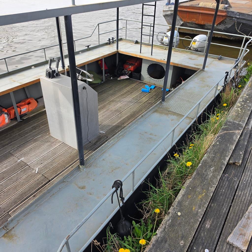 Ruime partyboot voor Koningsdag en evenementen, Watersport en Boten, Motorboten en Motorjachten, Gebruikt, Staal, 9 tot 12 meter