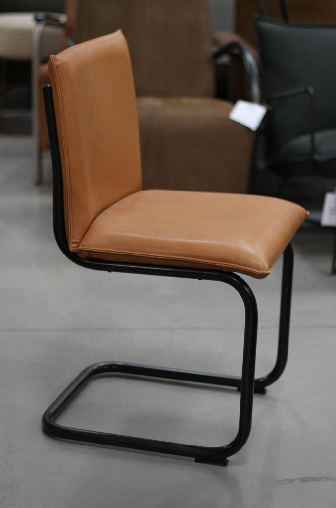 Luxe eetkamerstoel Lupo Jess Design leer camel sledestoel, Ophalen, Bruin, Zo goed als nieuw, Eén