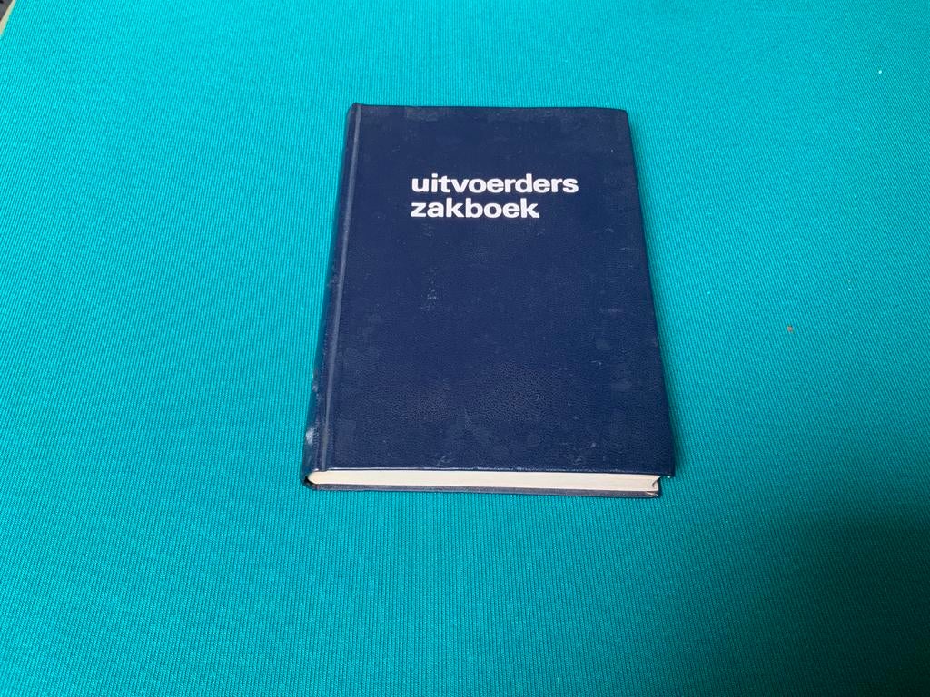 Uitvoerders Zakboek - bouwbedrijf timmerman metselaar -, Ophalen of Verzenden, Gelezen, Bouwkunde