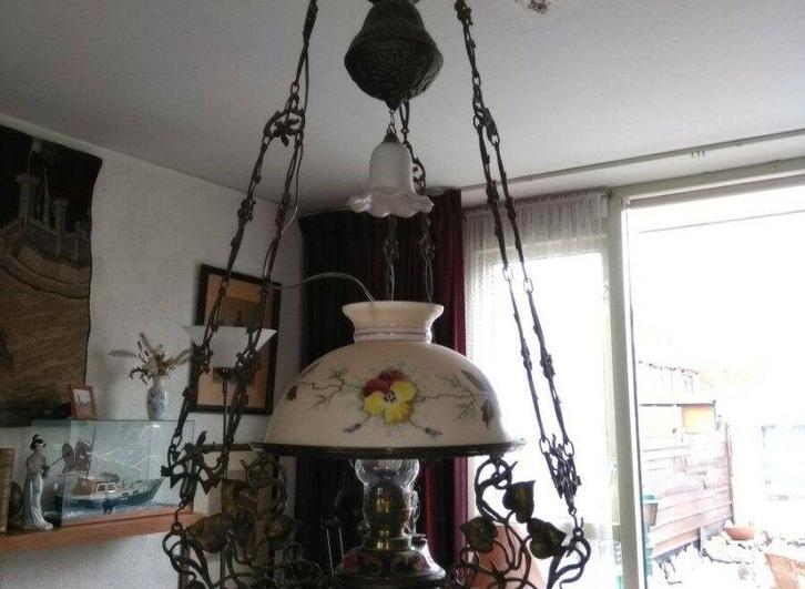 Te koop antieke majolica hanglamp, Huis en Inrichting, Lampen | Hanglampen, Gebruikt, 75 cm of meer, Glas, Metaal, Ophalen