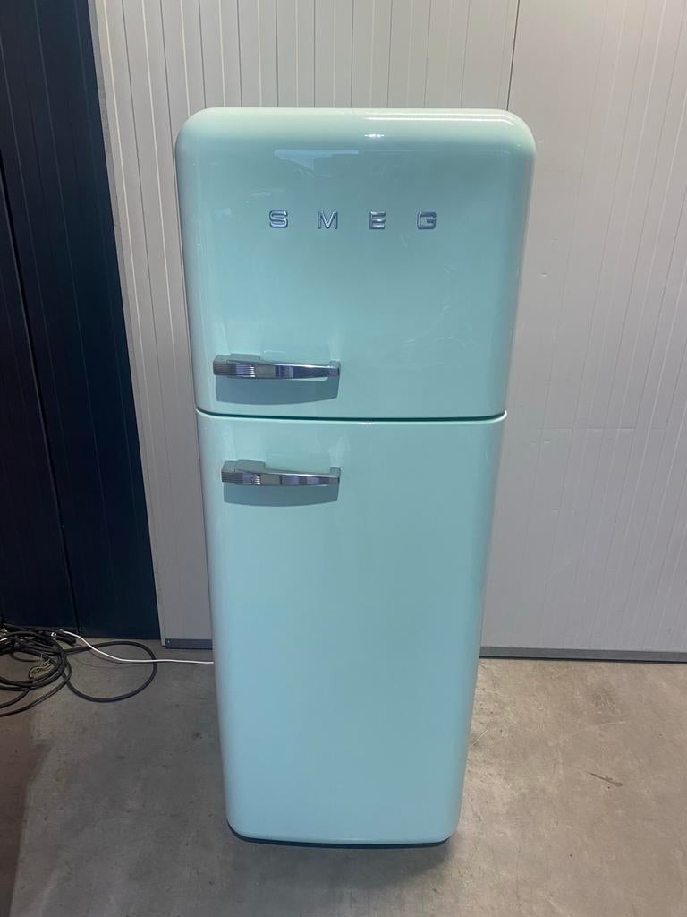 SMEG Koelkast met vriesvak - Mintgroen, Zo goed als nieuw, Witgoed en Apparatuur, Koelkasten en IJskasten, 150 tot 200 liter, Bella