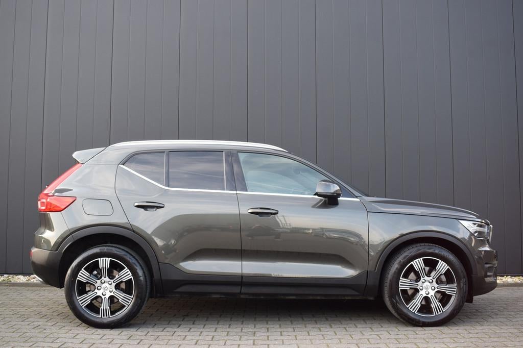Volvo XC40 2.0 T4 190pk Automaat Inscription LED | Bruin Led, Auto's, Volvo, 15 km/l, Euro 6, 1969 cc, 93 €/maand