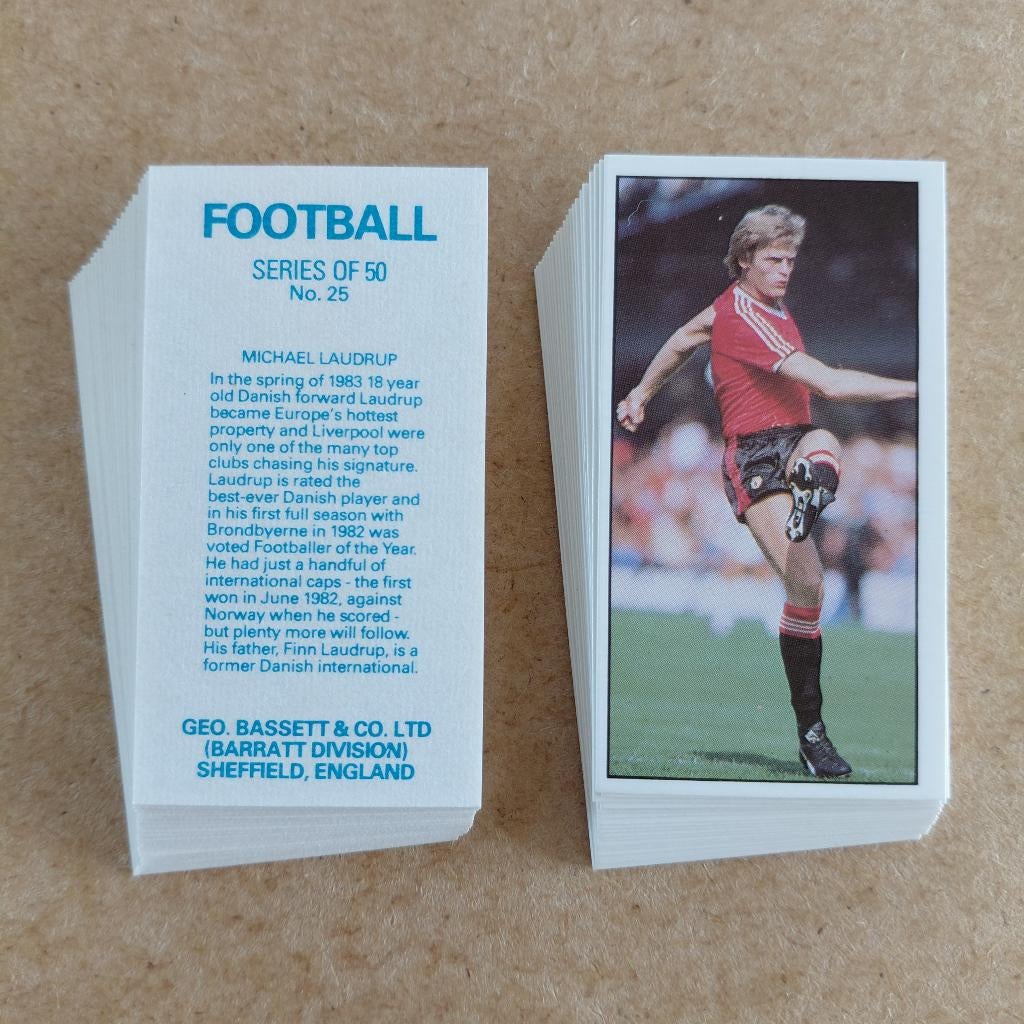 Football 1983-84 complete set 50 gum cards Bassett Barratt, Verzamelen, Ophalen, Zo goed als nieuw, Buitenlandse clubs, Poster, Plaatje of Sticker