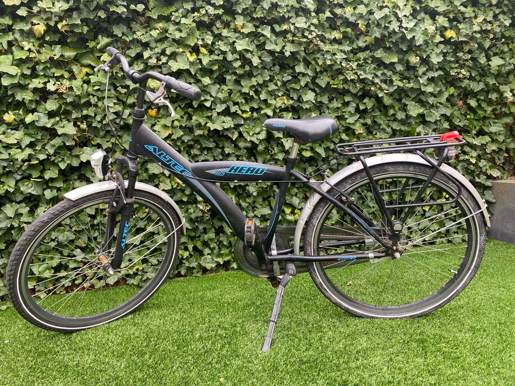 Gebruikte Hero Altec fiets 26 inch, Fietsen en Brommers, Fietsen | Jongens, Ophalen of Verzenden, Gebruikt, 26 inch of meer, Handrem