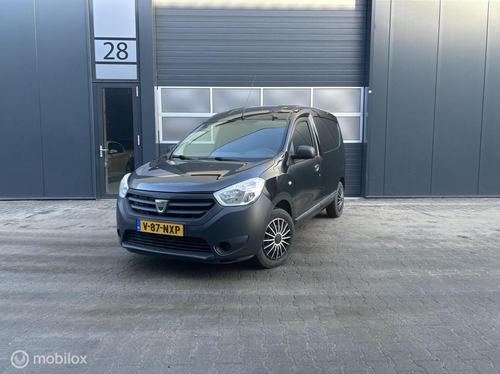 Dacia Dokker 1.6 Benzine Airco! Marge, Gebruikt, 4 cilinders, Zwart, Bedrijf